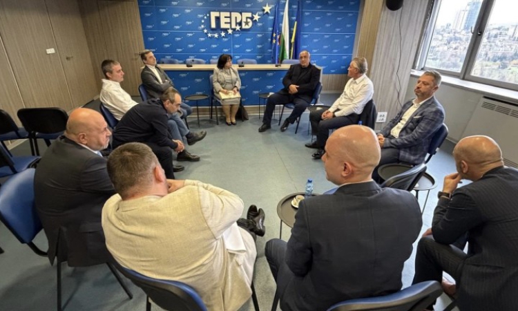 Борисов: Диалогът е възстановен, започват срещи в МФ с работодатели и синдикати